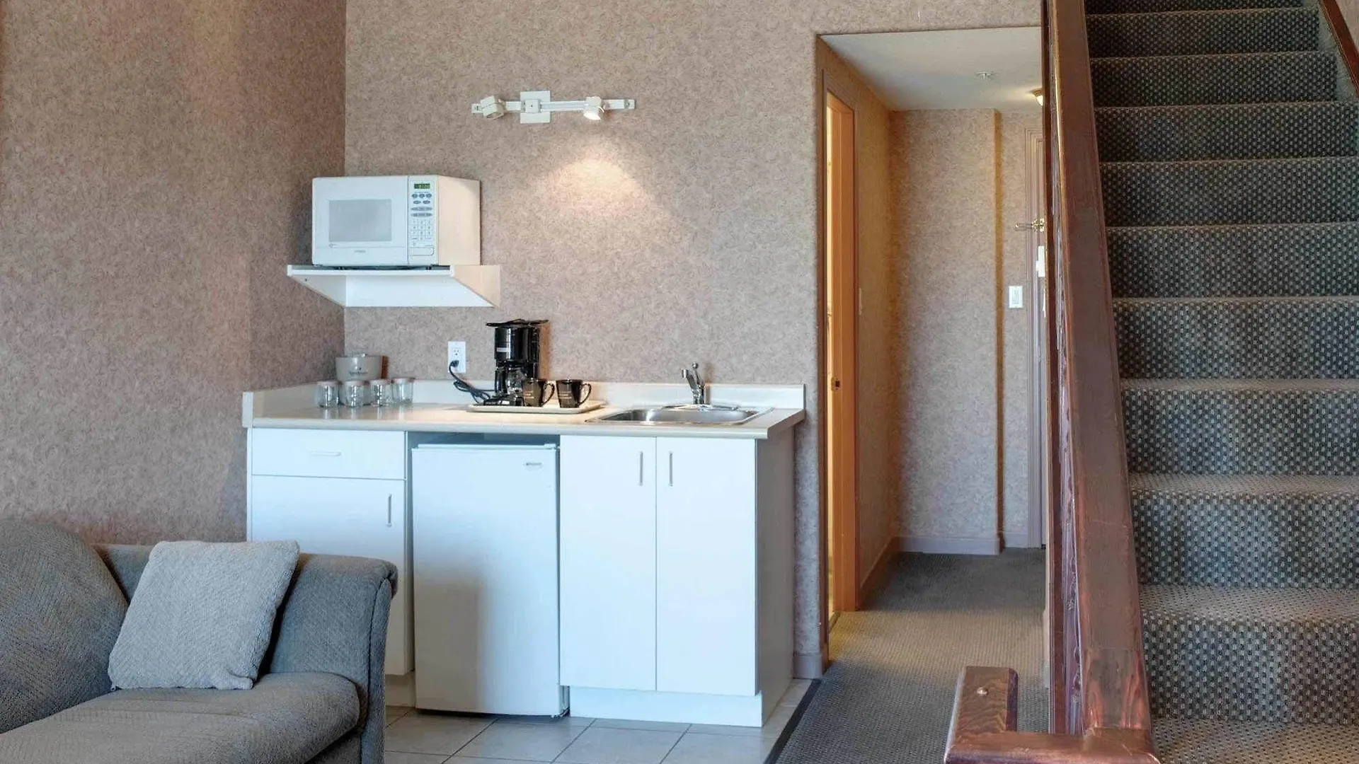 Sandman Hotel Vancouver Airport Ричмонд